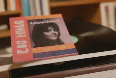 Un montón de libros sobre Pimpinela