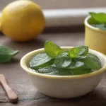 Cómo hacer una infusión de menta con limón para resfriados